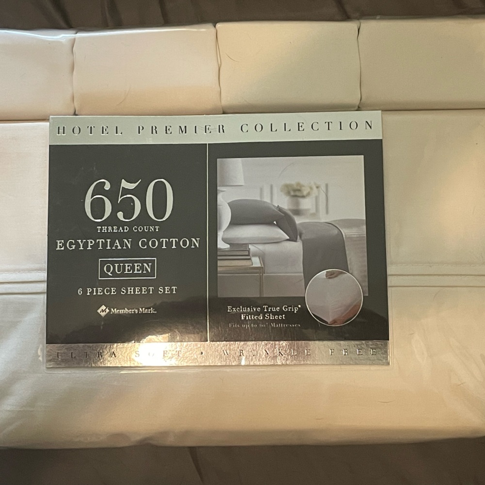 Hotel Premier Collection 650 thread count.  Ultra soft and wrinkle free.